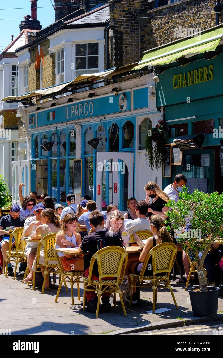 Shops and cafes, Lauriston Road, London, United Kingdom Stock Photo Alamy
