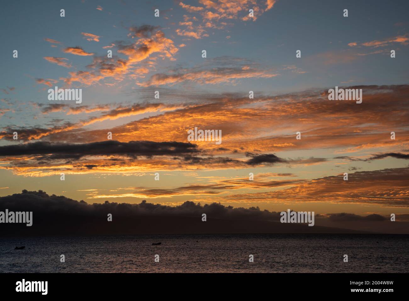 Beautiful clouds over ocean hi-res stock photography and images - Alamy