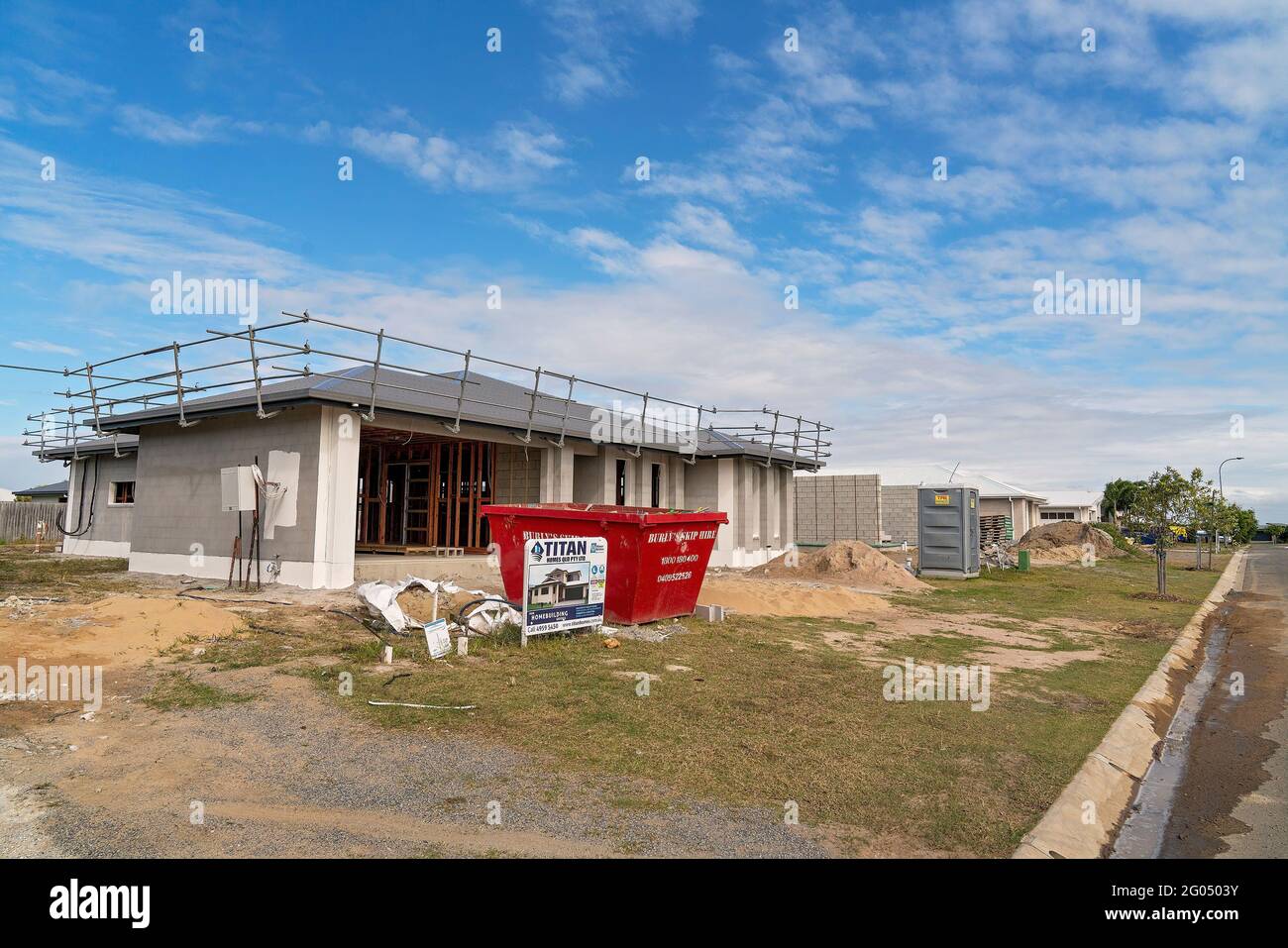 Affordable housing queensland hires stock photography and images Alamy