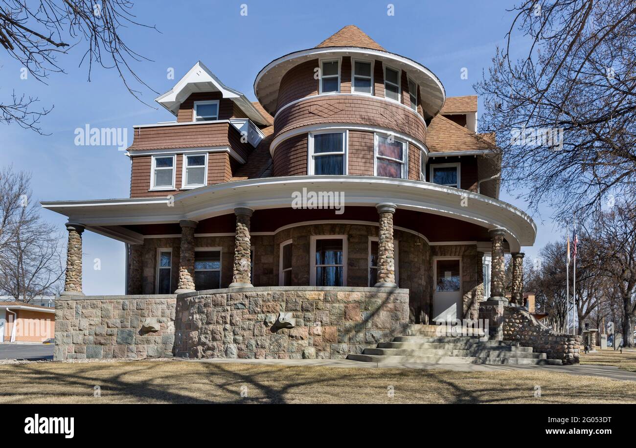 1902 Clarence B. Little House with Shingle Style architeture with a cut stone granite porch and