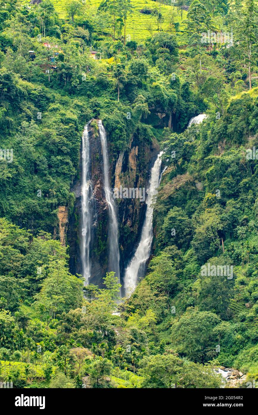 Puna Ella Falls, Ramboda near Nuwara Eliya, Sri Lanka Stock Photo