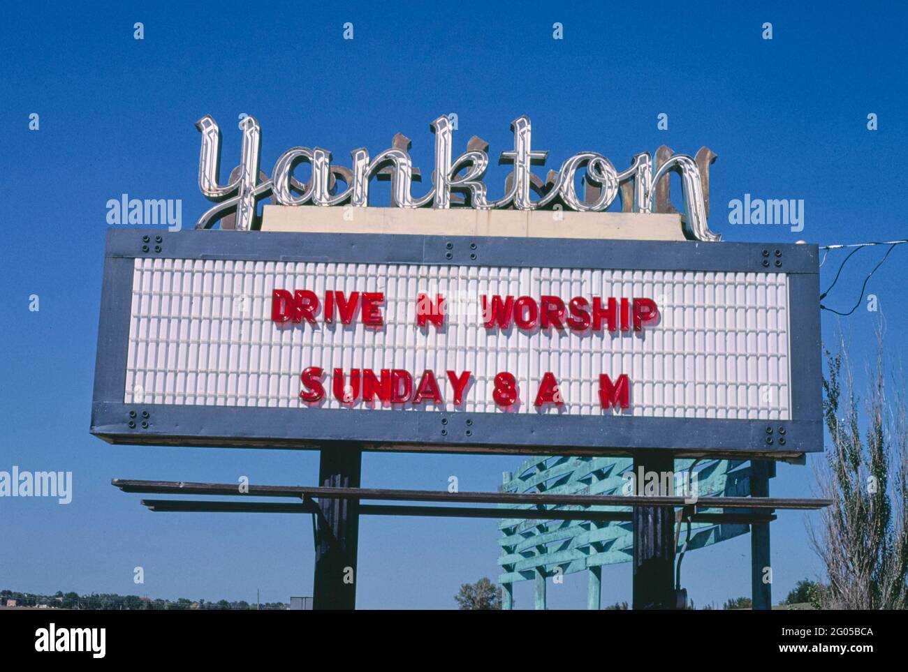 Historical drive in movie theatre hires stock photography and images