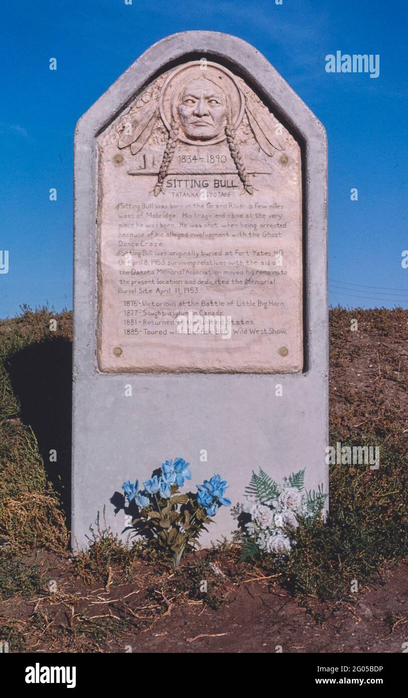 Sitting Bull Monument High Resolution Stock Photography And Images Alamy