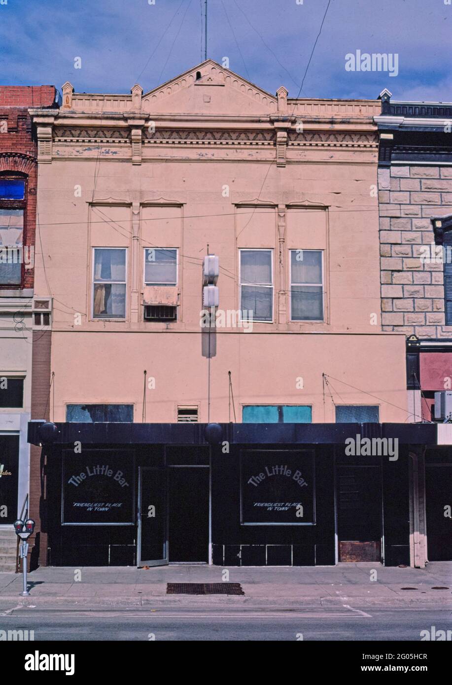 1980s America Jim's Little Bar, Beatrice, Nebraska 1982 Stock Photo