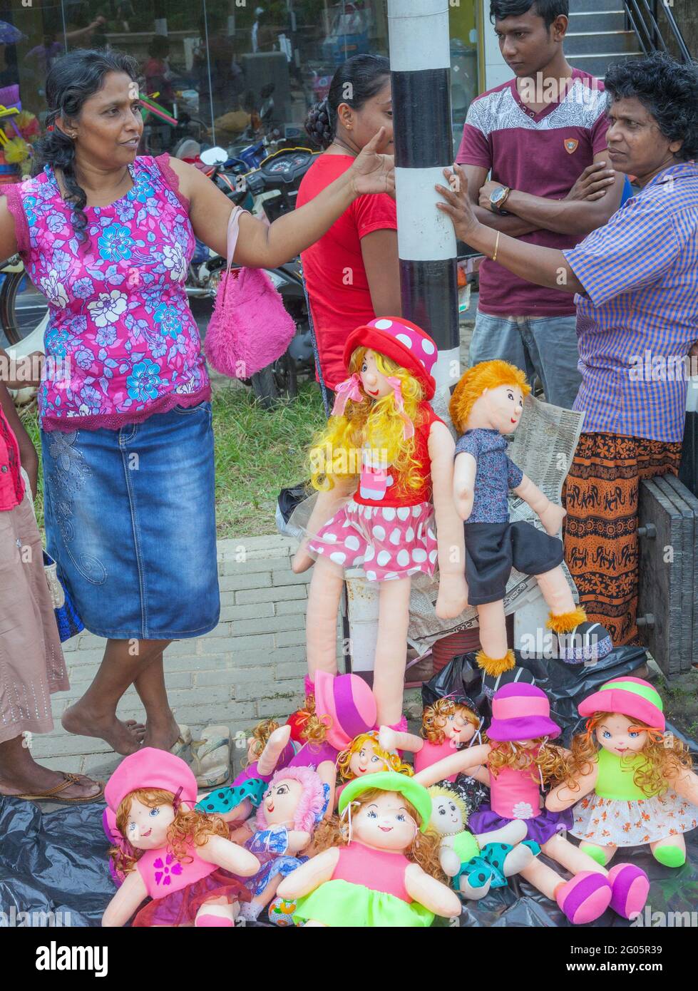 Sri lankan females hires stock photography and images Alamy