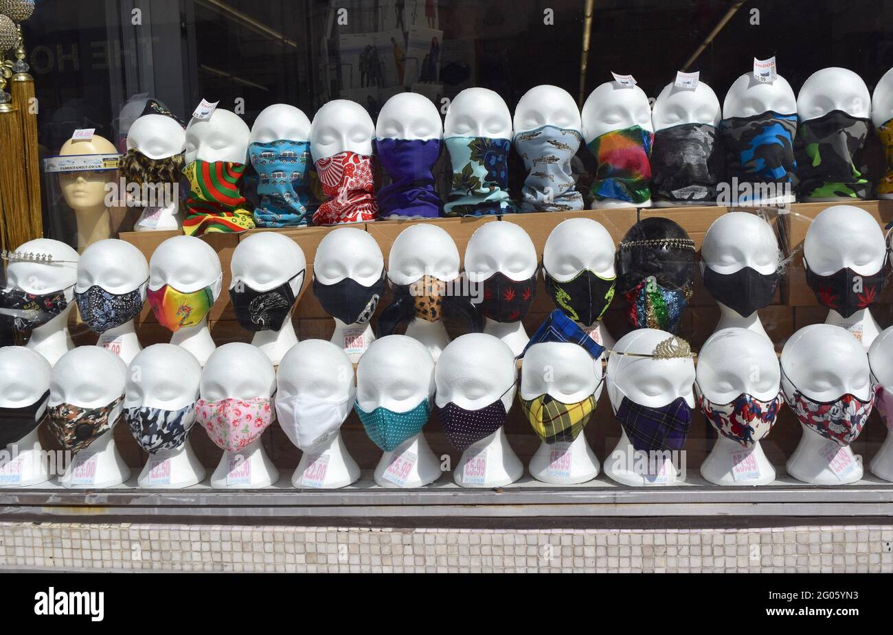 Multiple masks hi-res stock photography and images - Alamy
