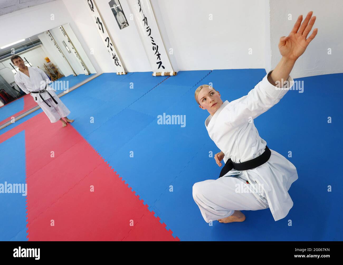 German Kata Karate World Champion Jasmin Juettner Prepares For The Tokyo Olympics With Her Coach Efthimios