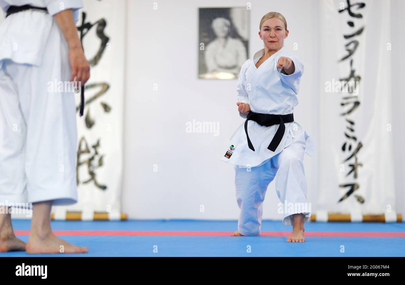 German Kata Karate World Champion Jasmin Juettner Prepares For The Tokyo Olympics With Her Coach Efthimios
