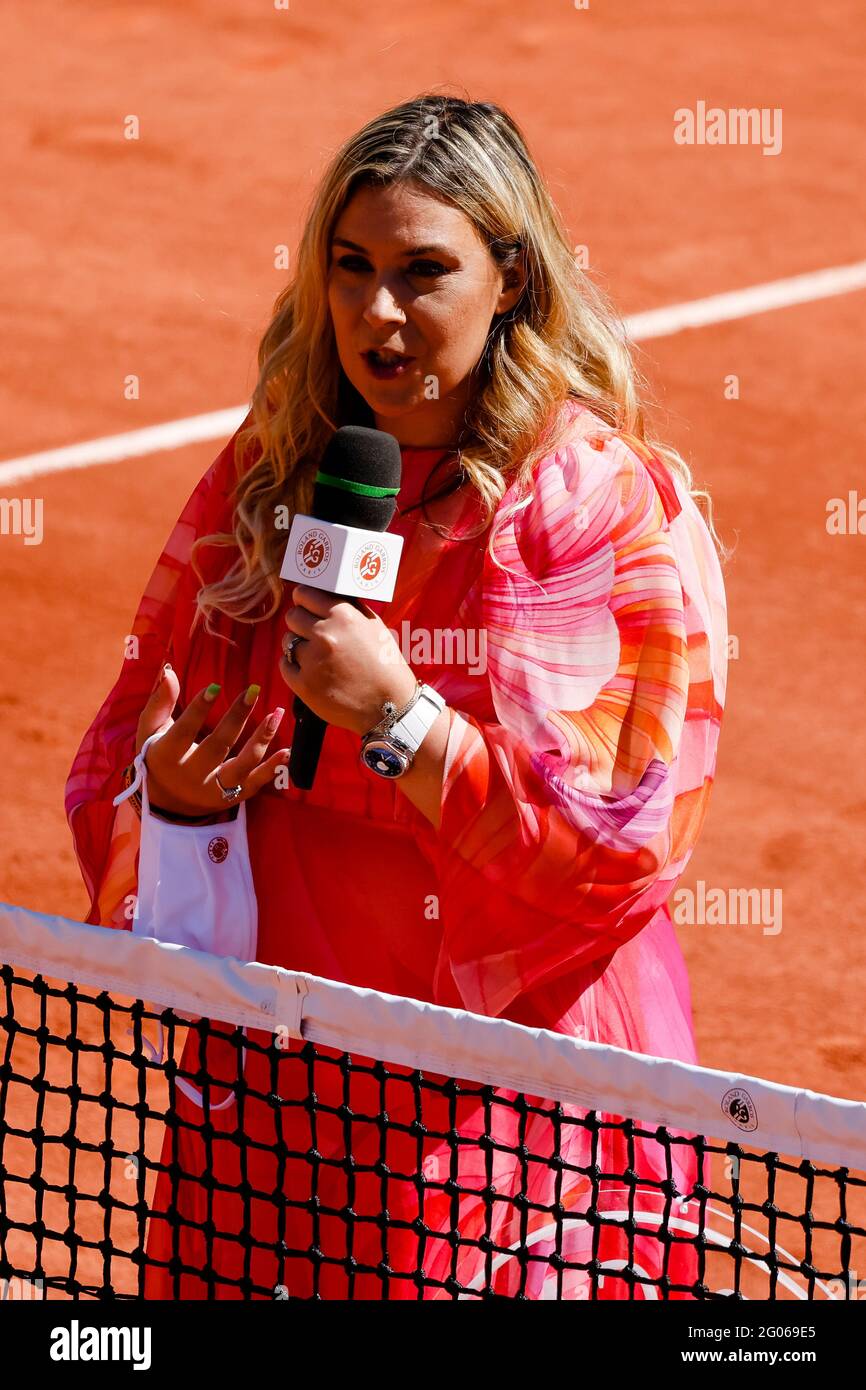 Paris, France. 1st June, 2021. Marion Bartoli speaks during an interview at  the 2021 French Open Grand Slam tennis tournament in Roland Garros, Paris,  France. Frank Molter/Alamy Live news Stock Photo - Alamy