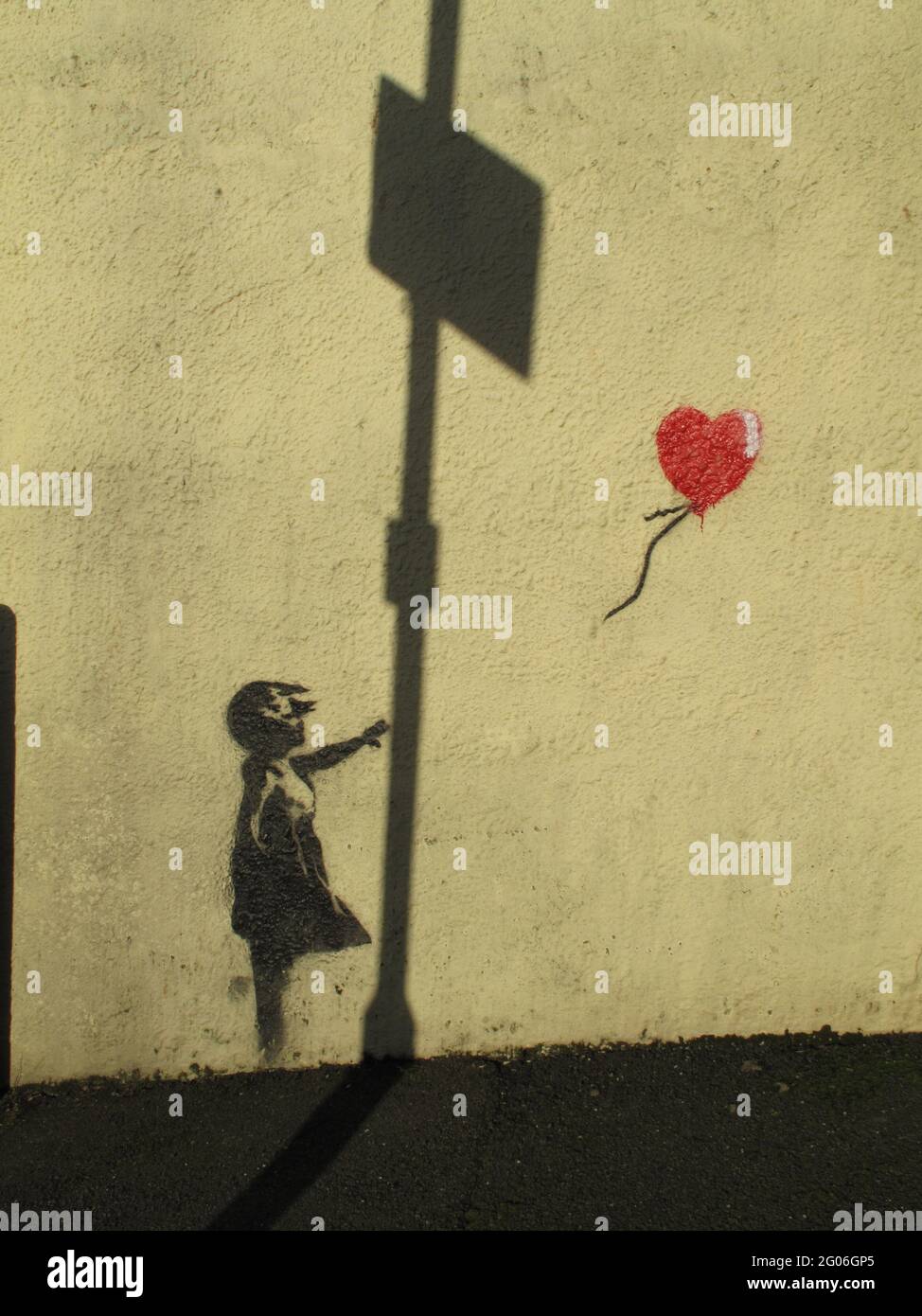 Banksy Girl With Red Balloon Stock Photo - Alamy