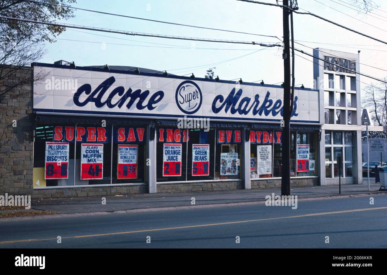 1970s America ACME Market, Morris Plains, New Jersey 1976 Stock Photo
