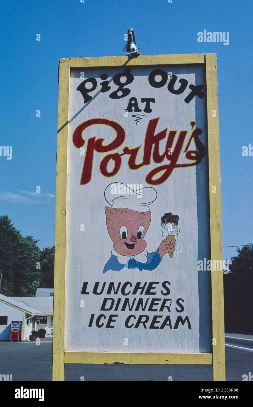 1980s America -  Porky's Drive-in sign, Laconia, New Hampshire 1984 Stock Photo