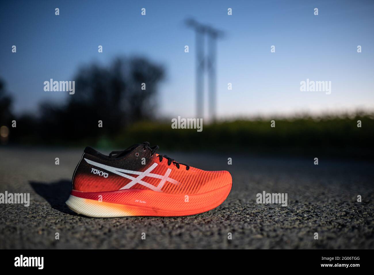 Asics Metaspeed Sky Tokyo shoe. Very fast shoe with carbon plate and  created for the Tokyo 2020 Olympic Games Stock Photo - Alamy