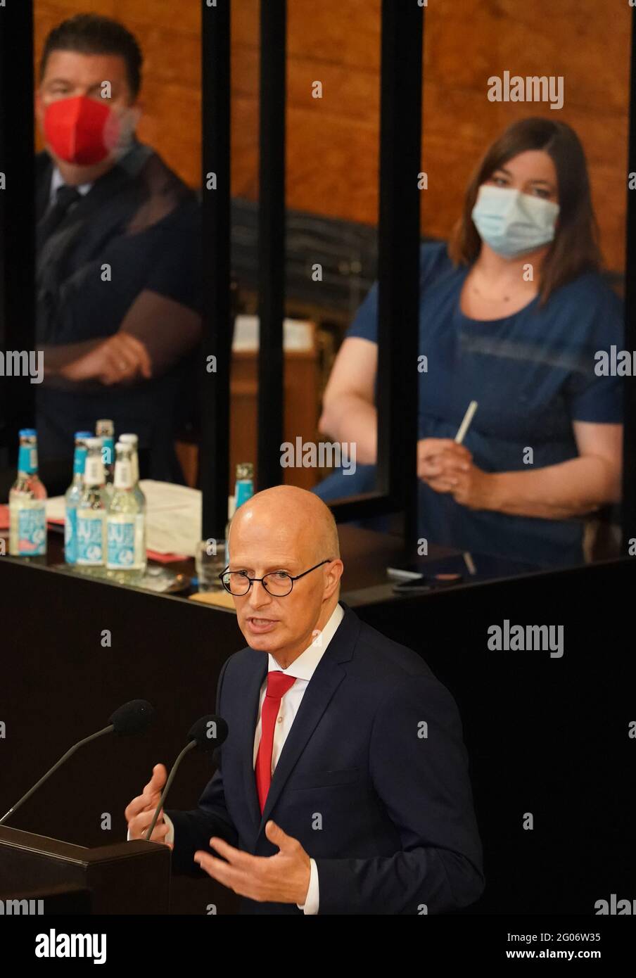 Hamburg, Germany. 01st June, 2021. Peter Tschentscher (front, SPD ...