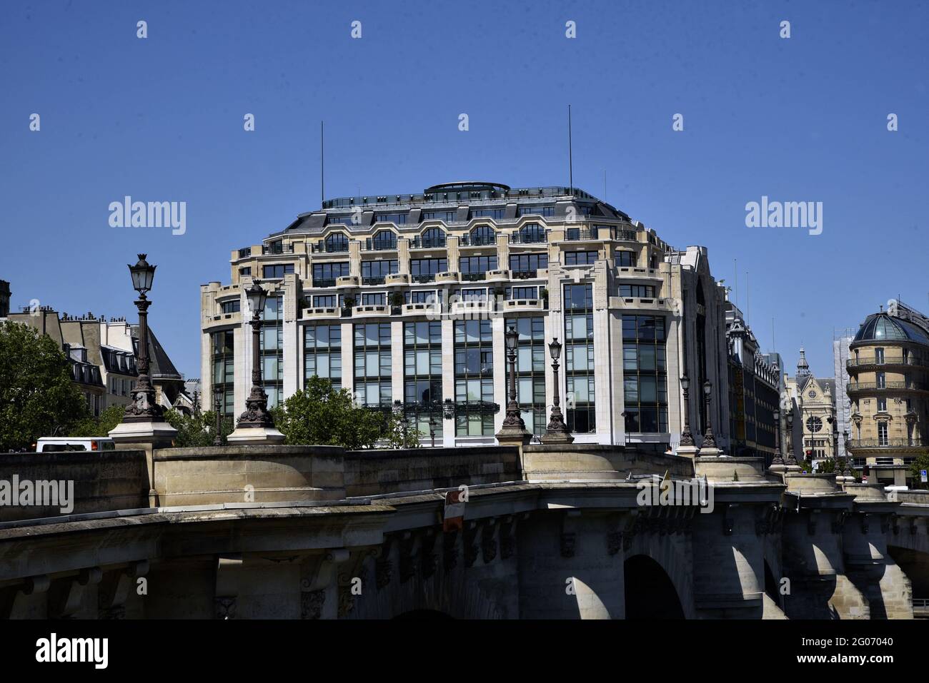 Exclusive Pictures Inside Paris Iconic Building La Samaritaine