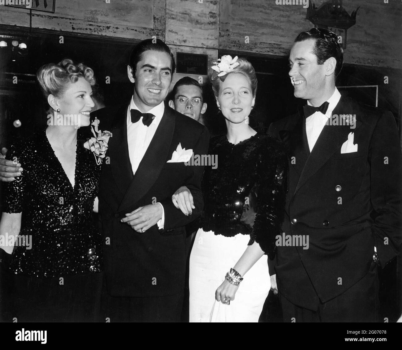 TYRONE POWER and his 1st Wife French Actress ANNABELLA and HENRY FONDA and his 2nd Wife FRANCES SEYMOUR FONDA at the Los Angeles Premiere of A YANK IN THE R.A.F. starring Tyrone Power and Betty Grable on 25th September 1941 Stock Photo