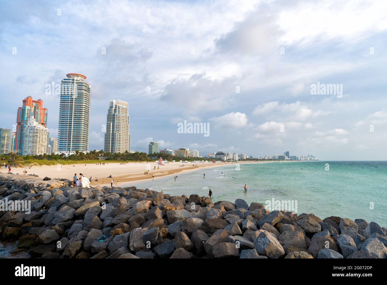Miami skyline 2021 hi-res stock photography and images - Alamy