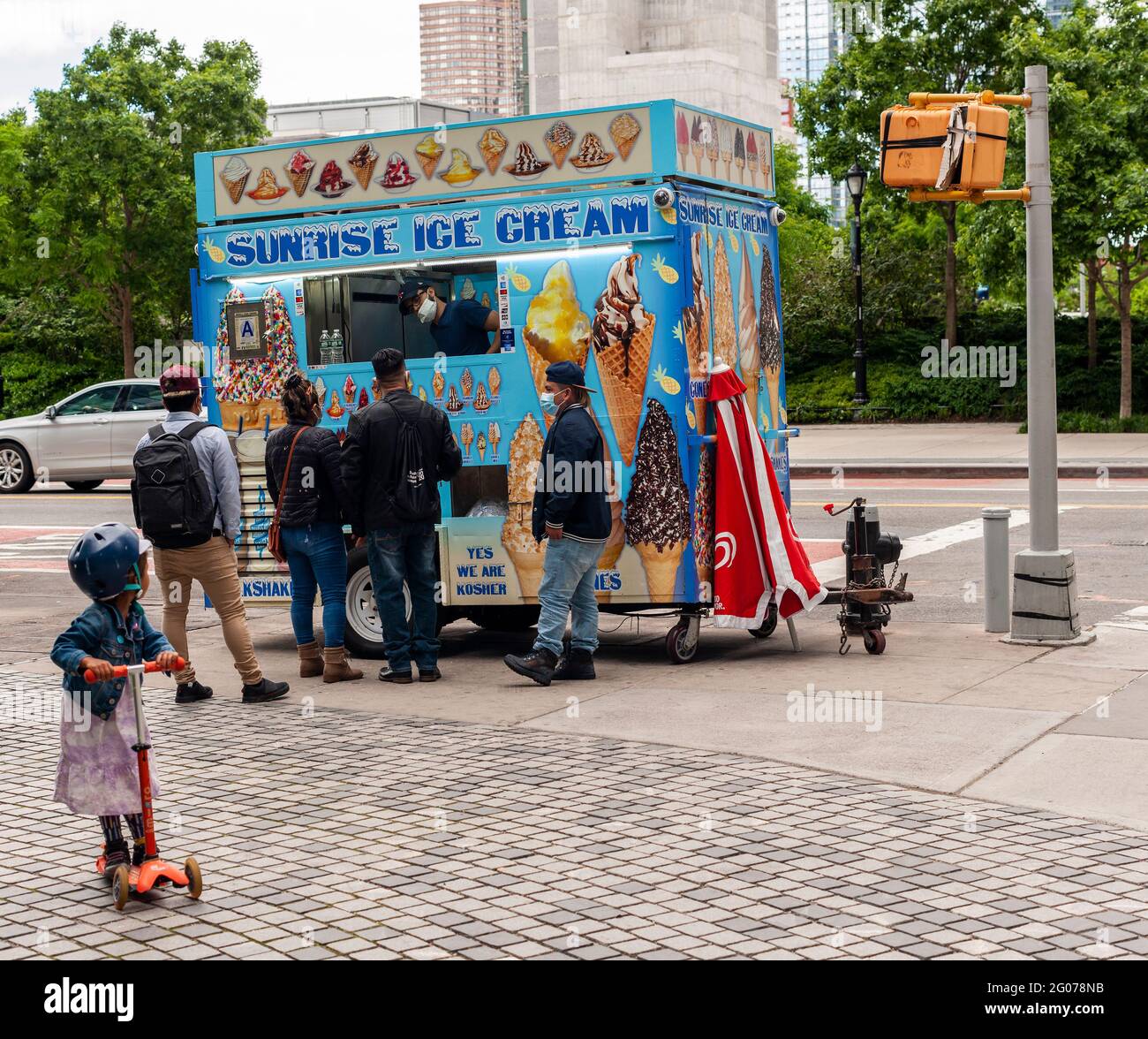 New York, USA. 20th May, 2021. Ice cream cart in Hudson yards in New York on Monday, May 31, 2021. (ÂPhoto by Richard B. Levine) Credit: Sipa USA/Alamy Live News Stock Photo