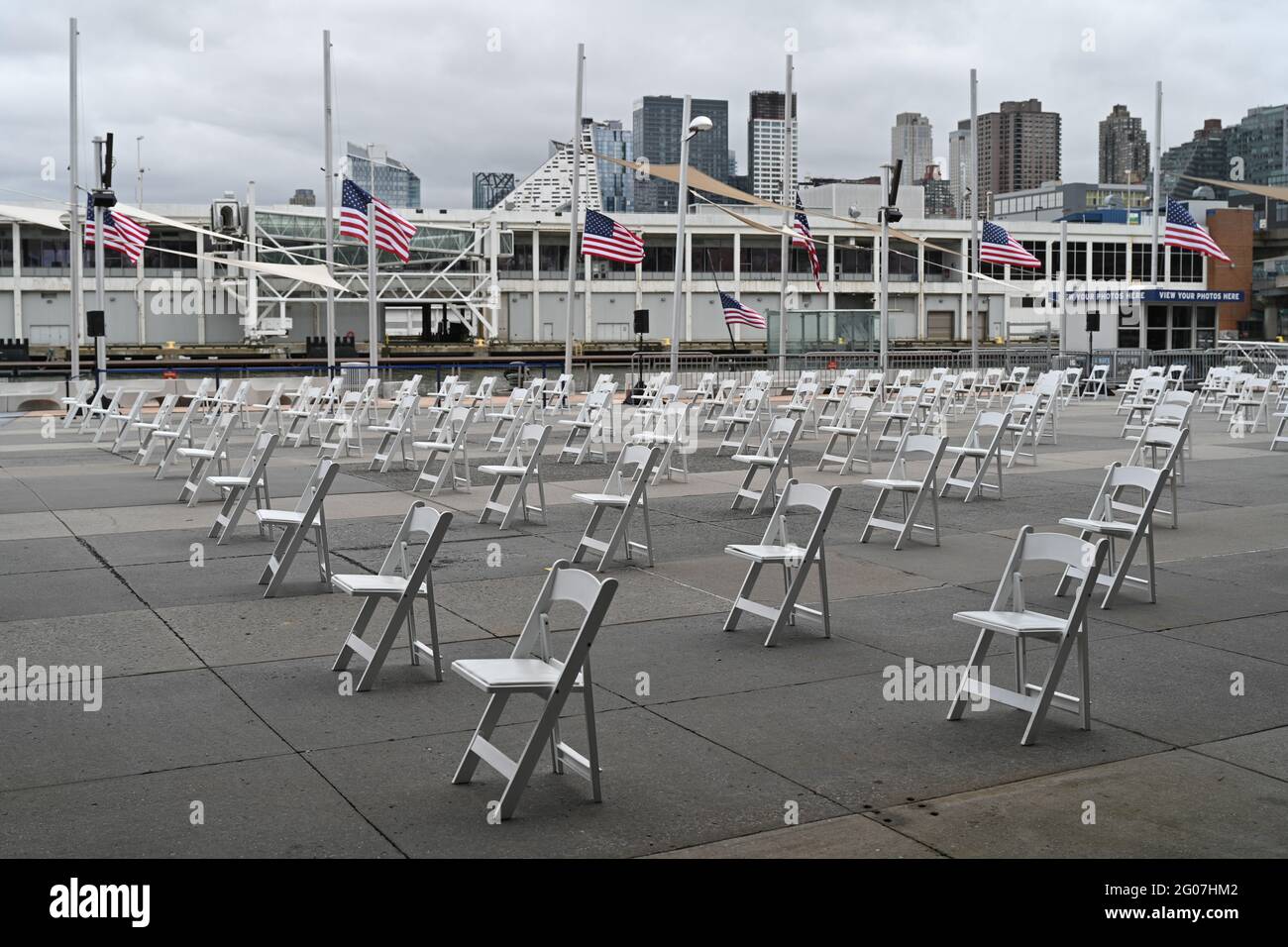 Empty seats at the Memorial Day Commemoration at the Intrepid Sea, Air & Space Museum in New York. 31 May 2021 Stock Photo