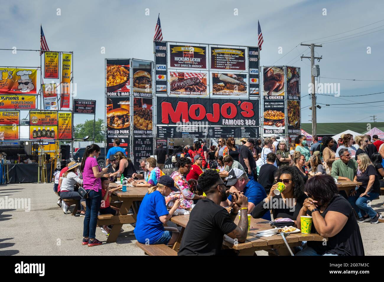 Berea, Ohio’s National Rib CookOff & Beer Fest Stock Photo Alamy