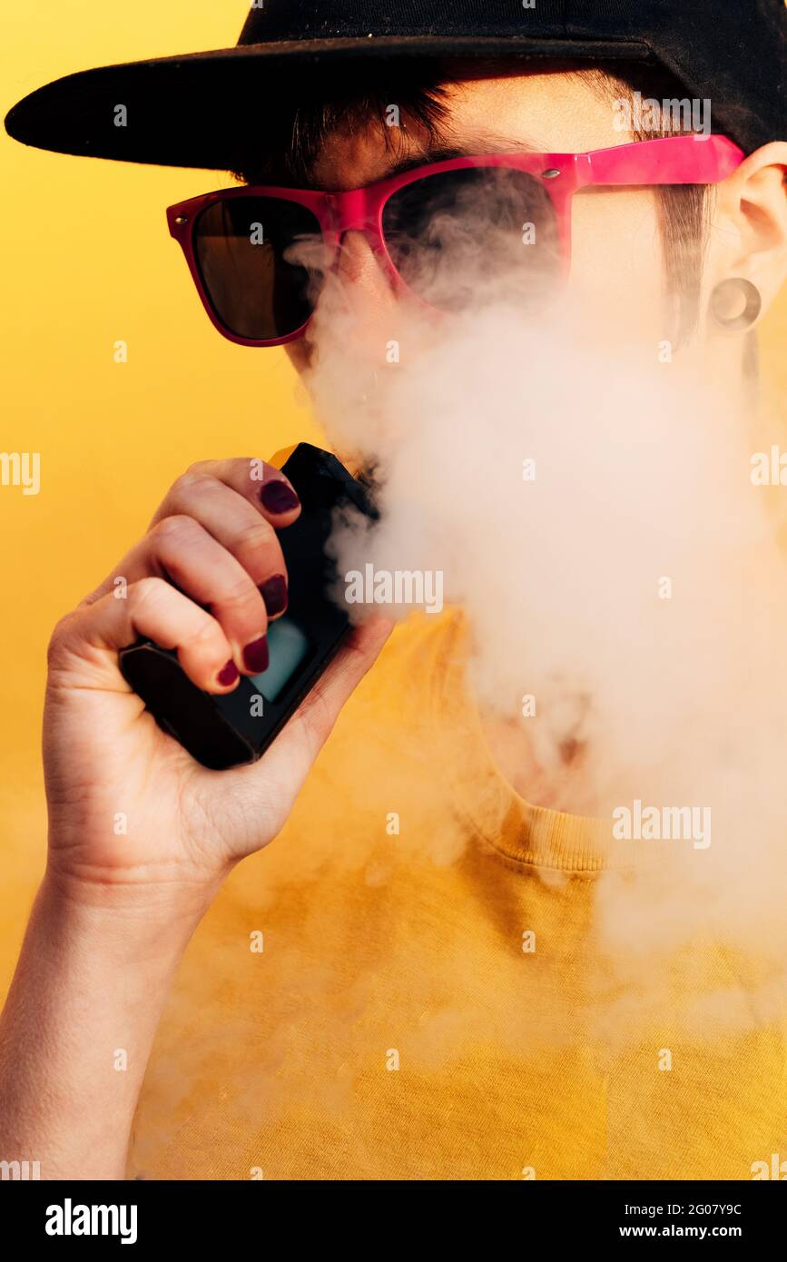 Exhale vape hi-res stock photography and images