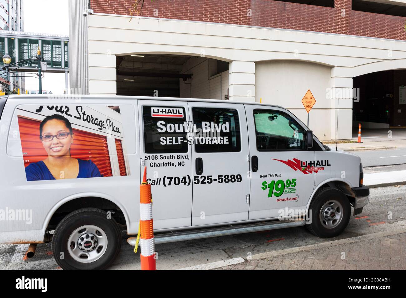 Uhaul hires stock photography and images Alamy