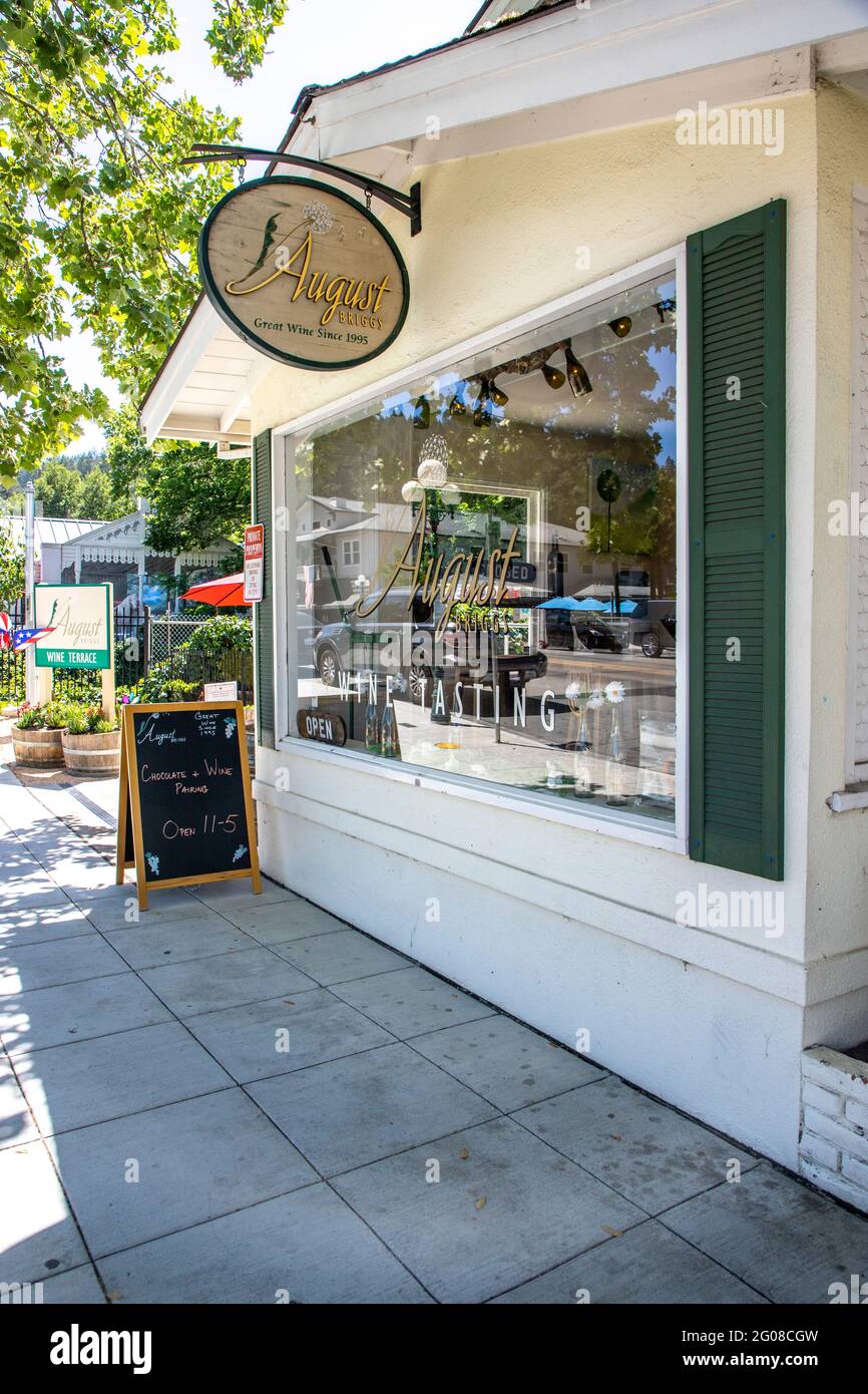 Small batch wines hires stock photography and images Alamy