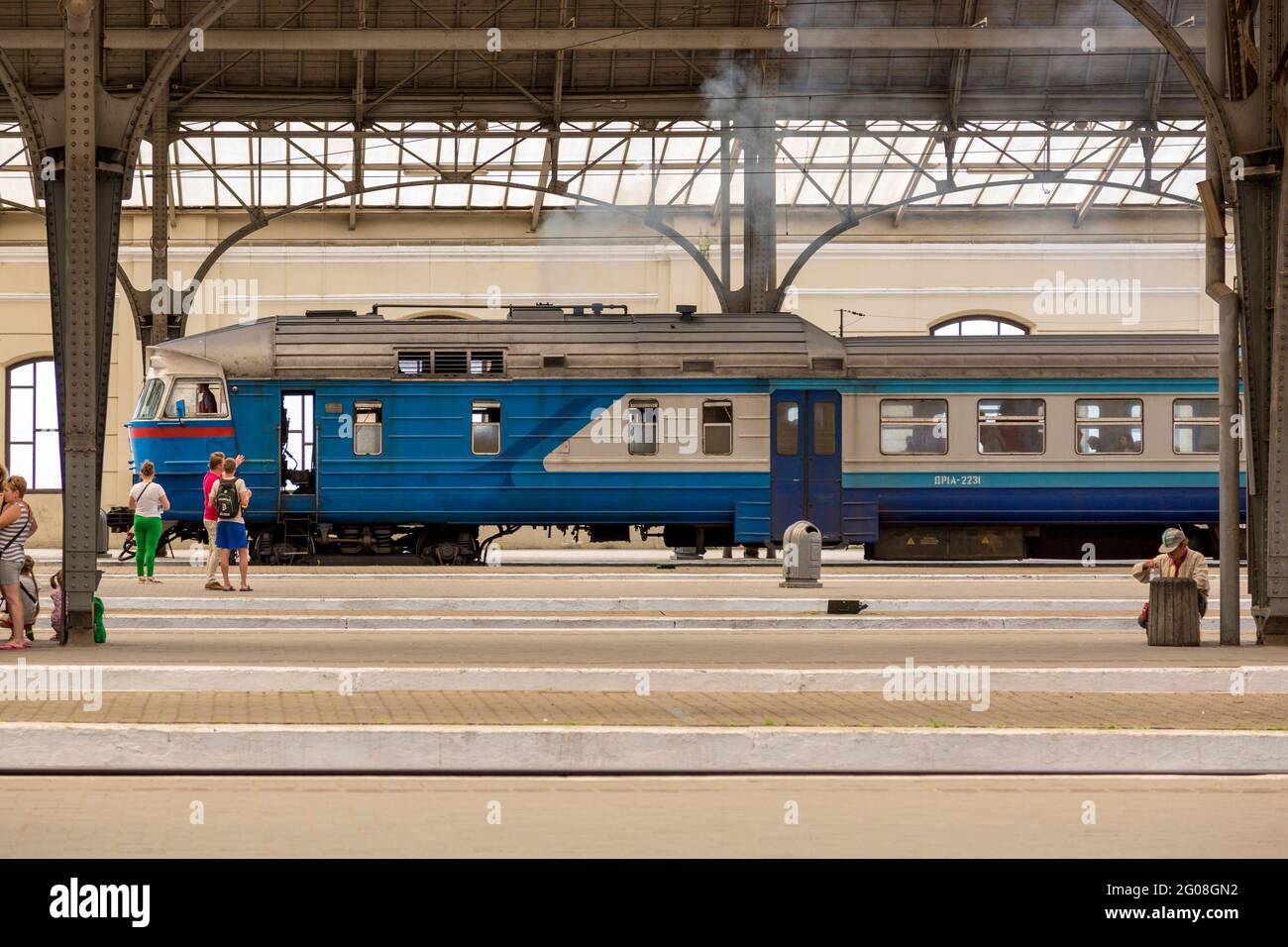 Train arrives railway station lviv hi-res stock photography and images ...