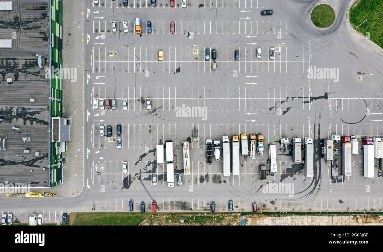 Page 3 Parking Aerial Shopping Mall High Resolution Stock Photography And Images Alamy Page 3 Parking Aerial Shopping Mall High Resolution Stock Photography And Images Alamy