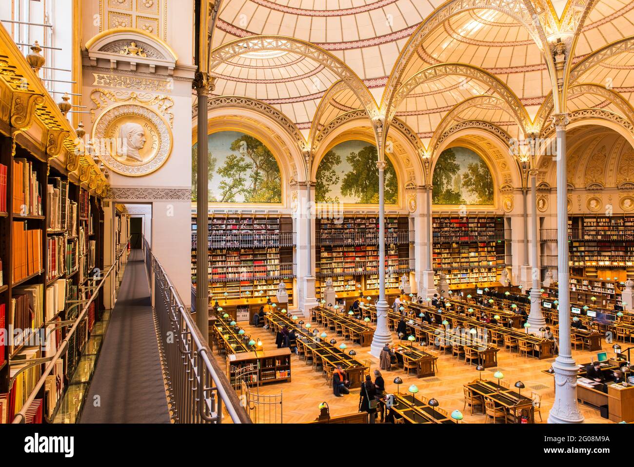 FRANCE. PARIS (2TH DISTRICT). NATIONAL LIBRARY OF FRANCE (BNF). SITE  RICHELIEU. SALLE LABROUSTE (2016, SPACES RENOVATED BY VIRGINIE BREGAL AND  BRUNO G Stock Photo - Alamy