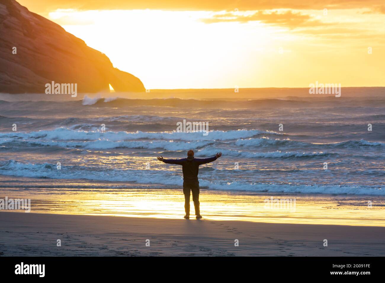 Outstretched Male silhouette outstretched arms hi-res stock photography and images ...