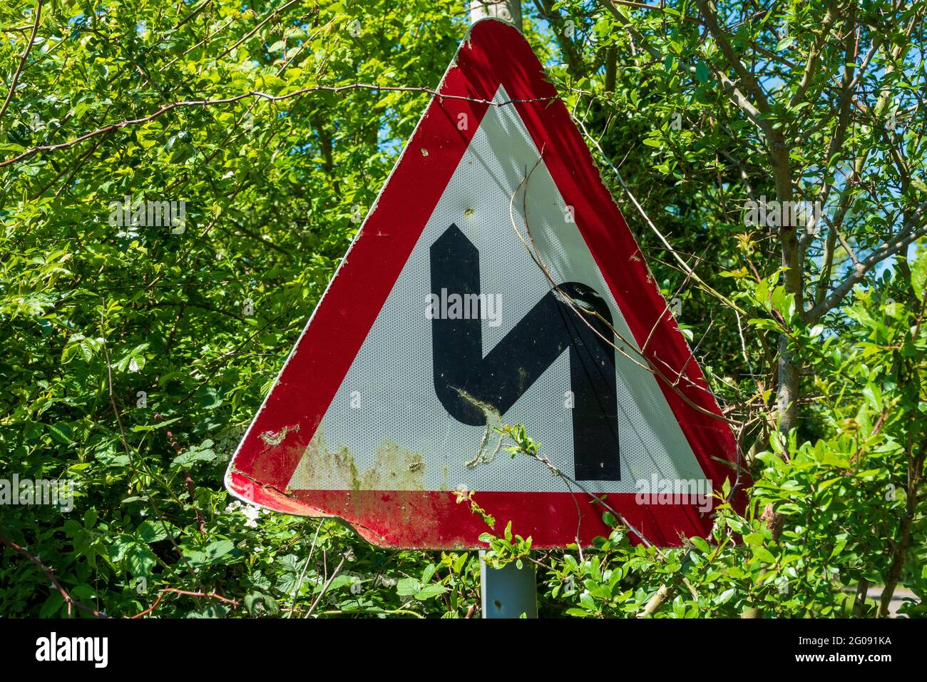 Double Bend Warning Road Sign High Resolution Stock Photography And Images Alamy Double Bend Warning Road Sign High Resolution Stock Photography And Images Alamy