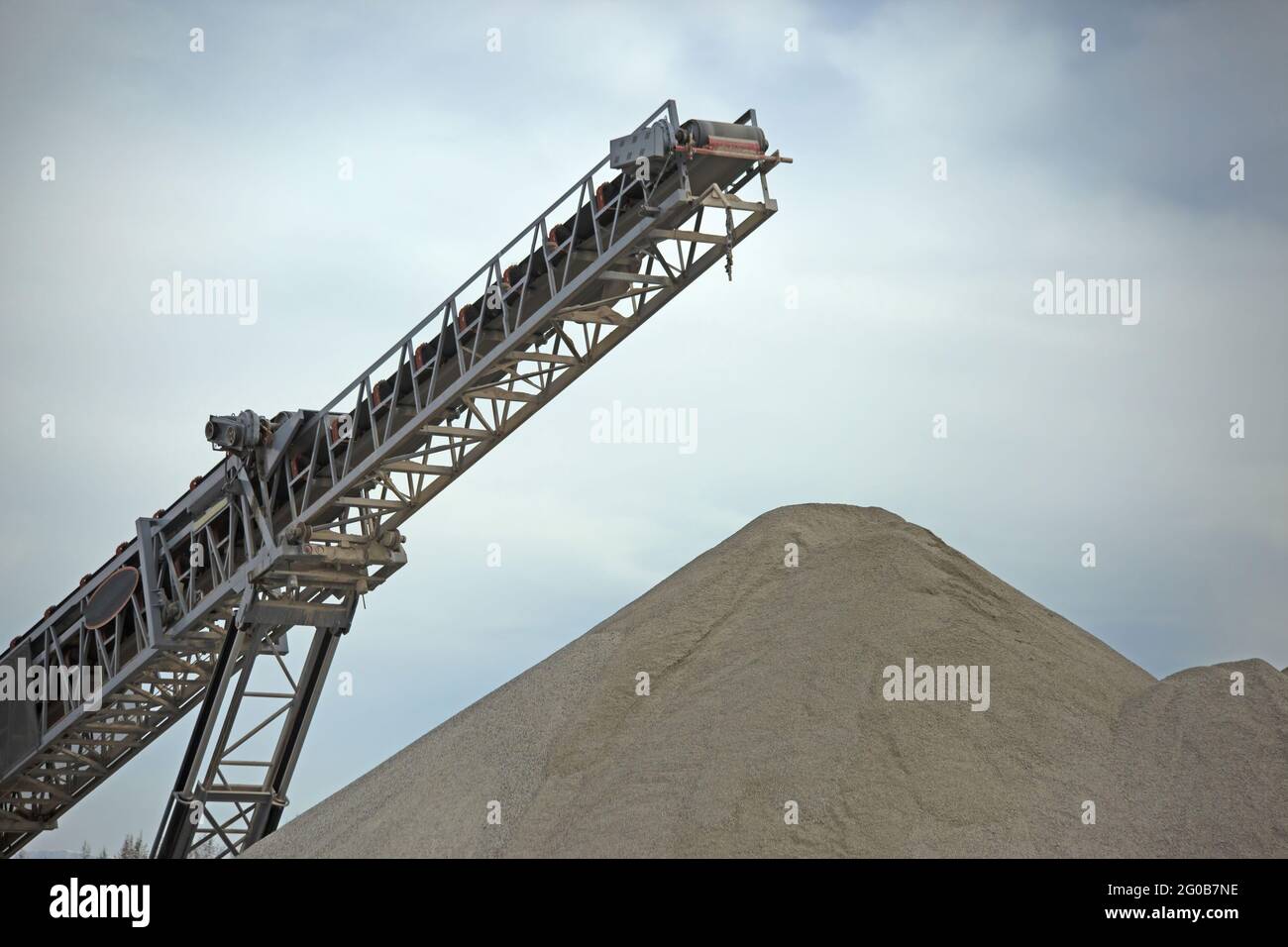 Conveyor belt in the construction site Stock Photo - Alamy