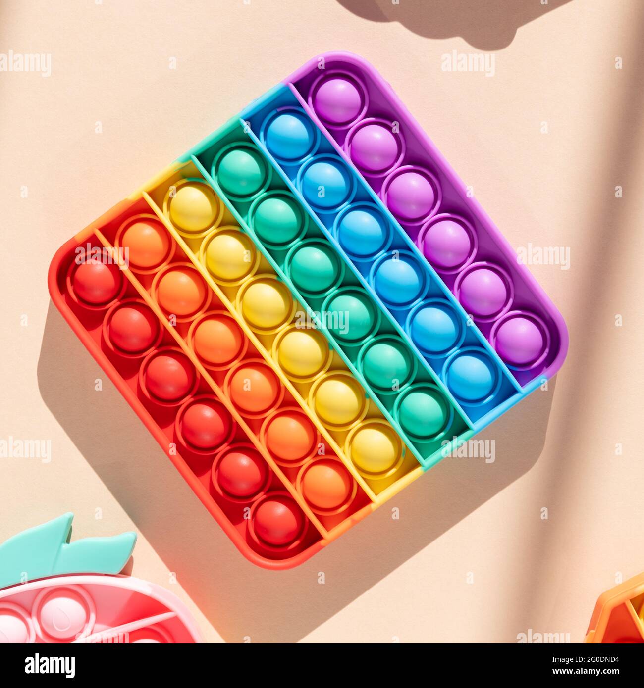 Rainbow Pop It Fidget Spielzeug - Anti-Stress Knackblasen Für Kinder & Erwachsene