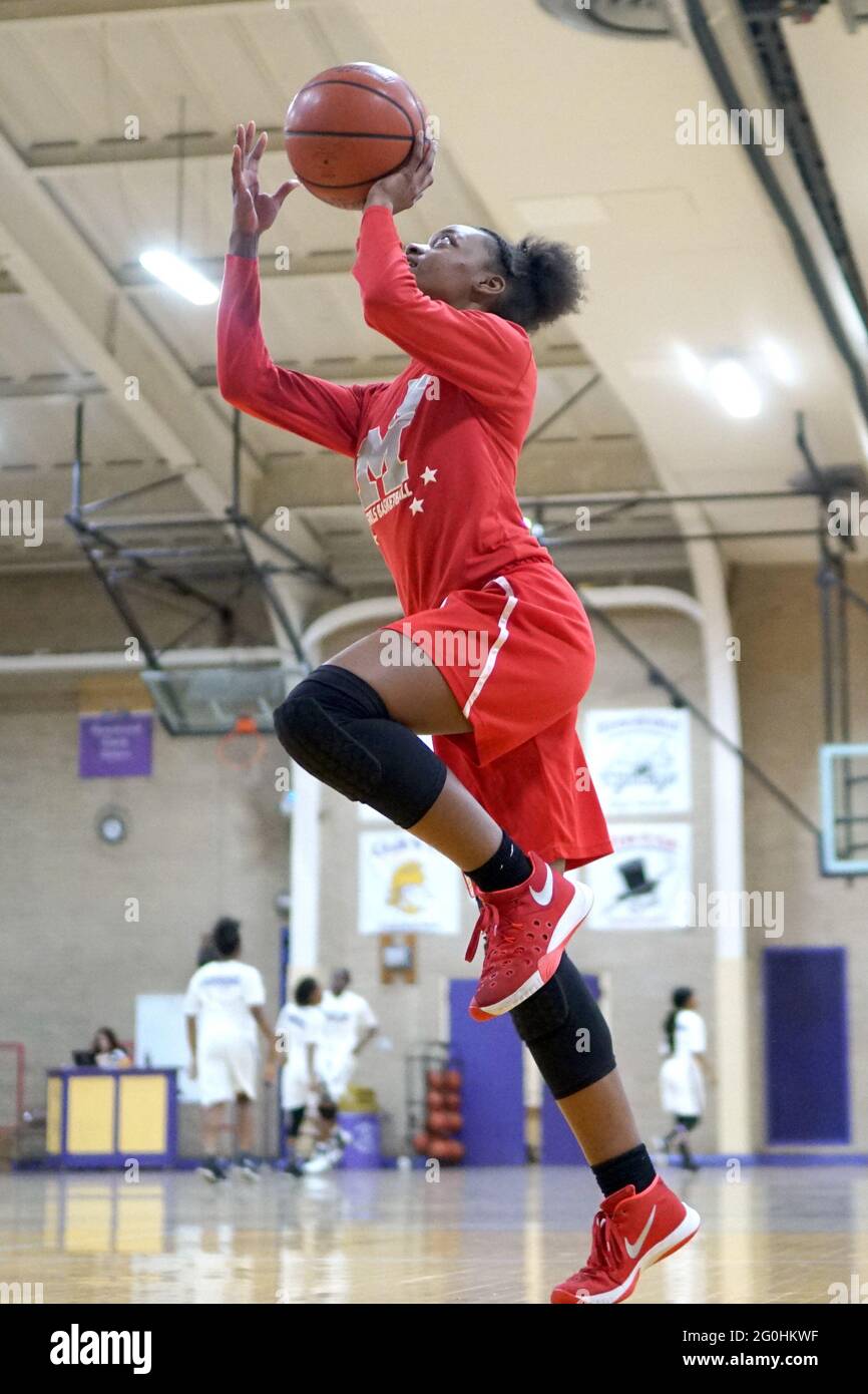 HAMMOND, UNITED STATES - Jan 20, 2019: Pre-game warmups and game girls highschool Stock Photo