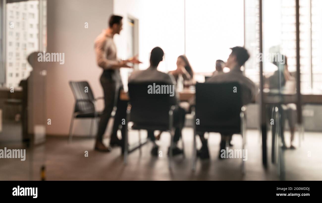 Boardroom blurred people hi-res stock photography and images - Alamy