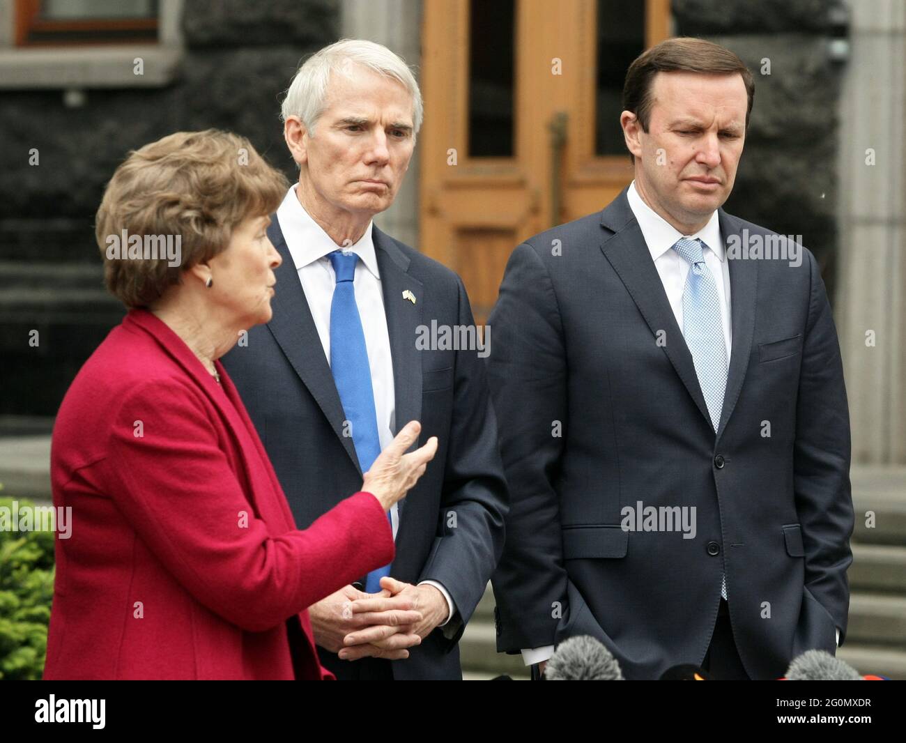 Non Exclusive: KYIV, UKRAINE - JUNE 2, 2021 - US Senators Jeanne Shaheen, Rob Portman and Chris Murphy (L to R) hold a briefing outside the Office of Stock Photo