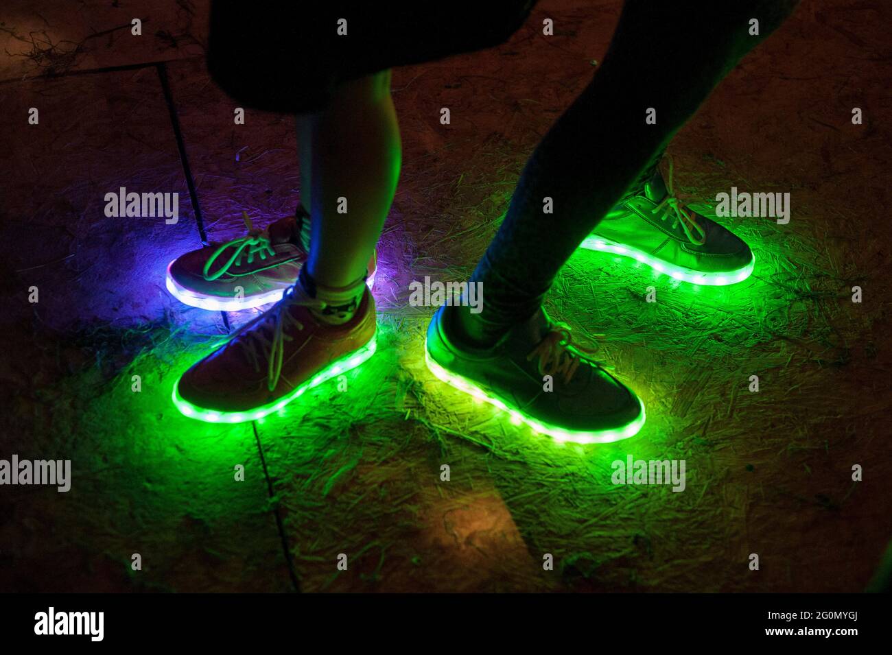 Page 92 | Light Up Shoes Images - Free Download on Freepik