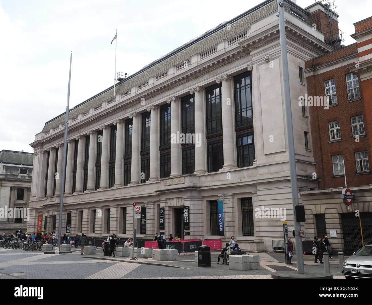 Science museum london exterior hi-res stock photography and images - Alamy