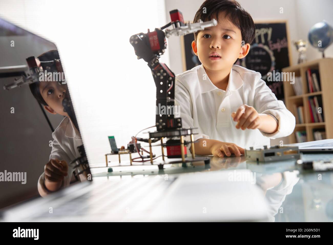 Students learning robot programming Stock Photo - Alamy
