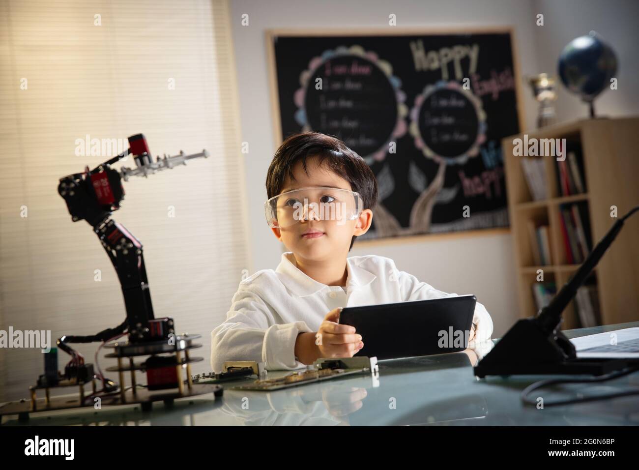 Students learning robot programming Stock Photo - Alamy