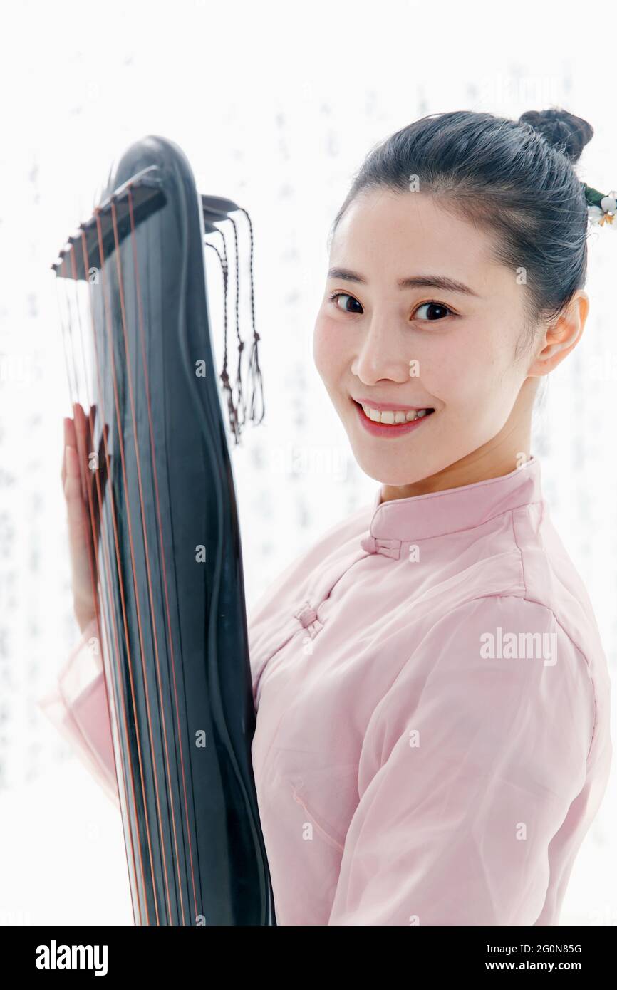 Indian zither hires stock photography and images Alamy