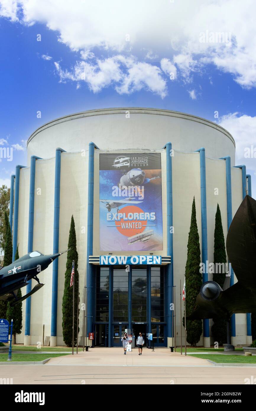 Outside the San Diego Air and Space Museum in Balboa Park with a Lockheed A12 Oxcart and Convair YF2Y-1 on either side of the entrance Stock Photo