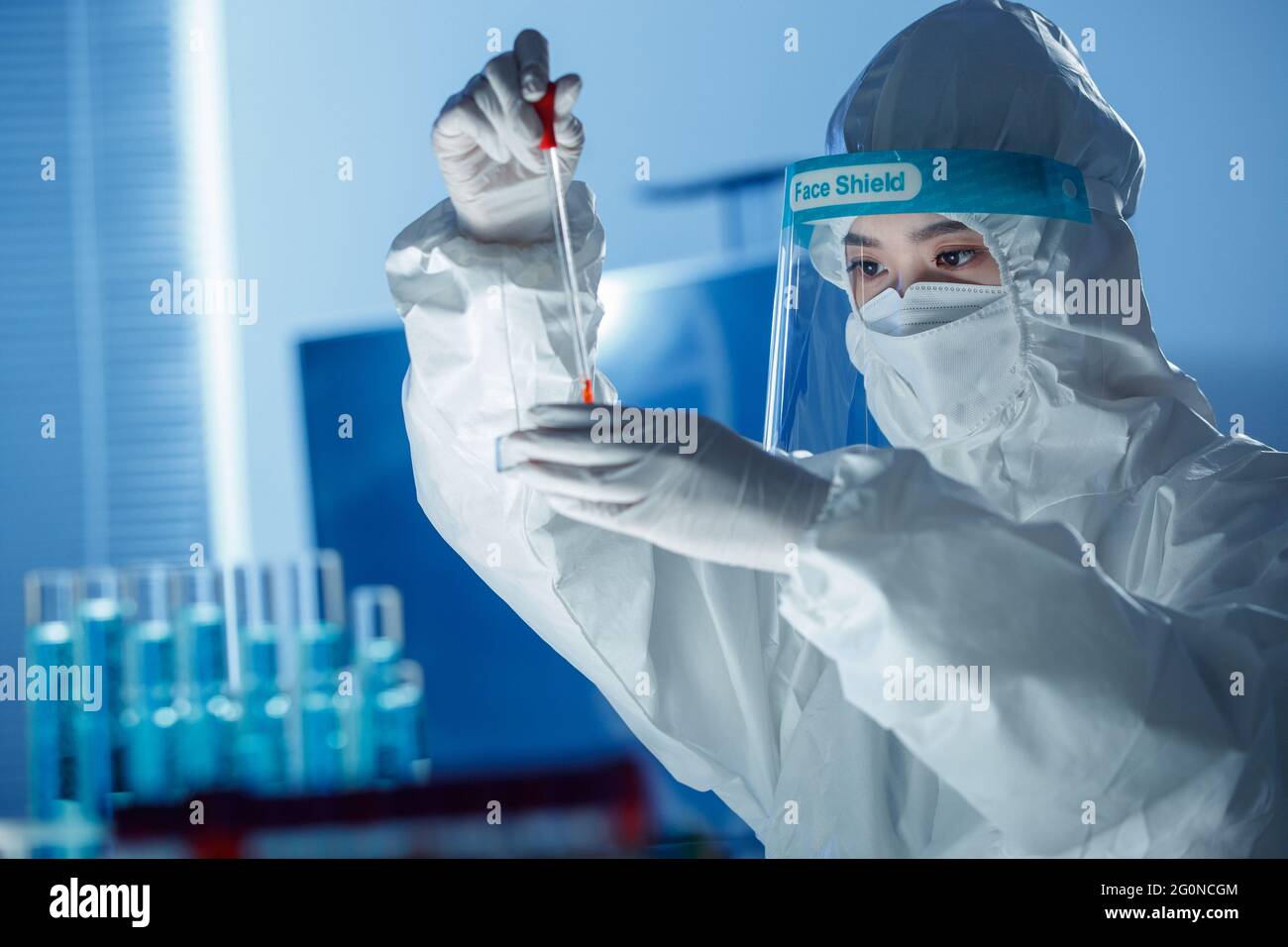 Medical workers do medical experiments Stock Photo - Alamy