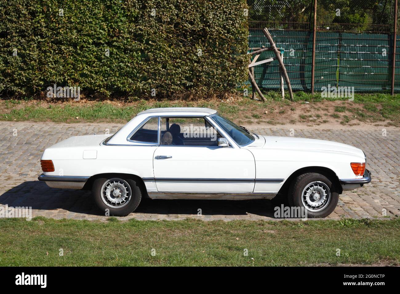 Mercedes Benz 350 SL Coupe , Germany, Europe Stock Photo - Alamy