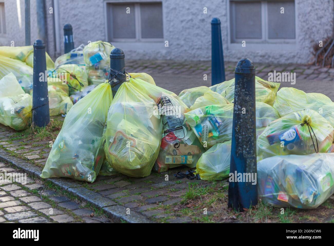 Gelber sack hires stock photography and images Alamy