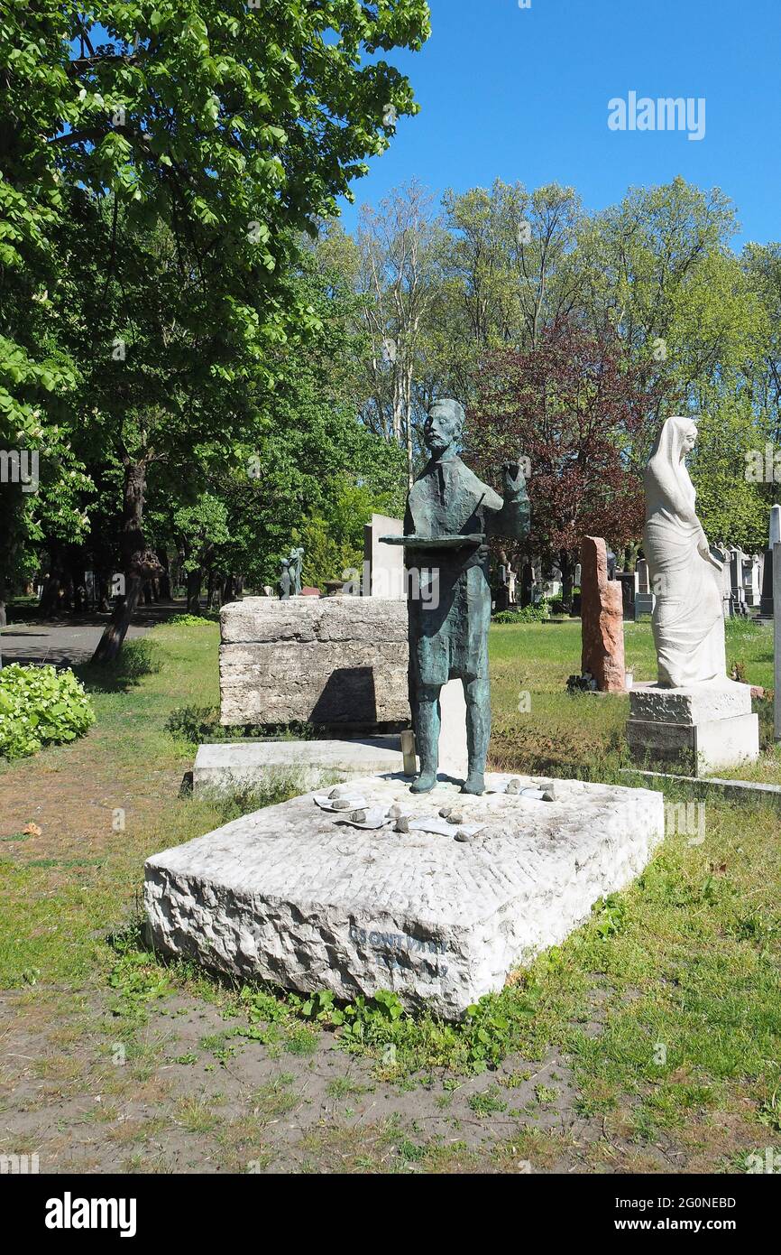 Tomb of Tivadar Csontváry Kosztka (painter), Kerepesi Cemetery (Fiume Road National Graveyard), 8th District, Budapest, Hungary, Magyarország, Europe Stock Photo