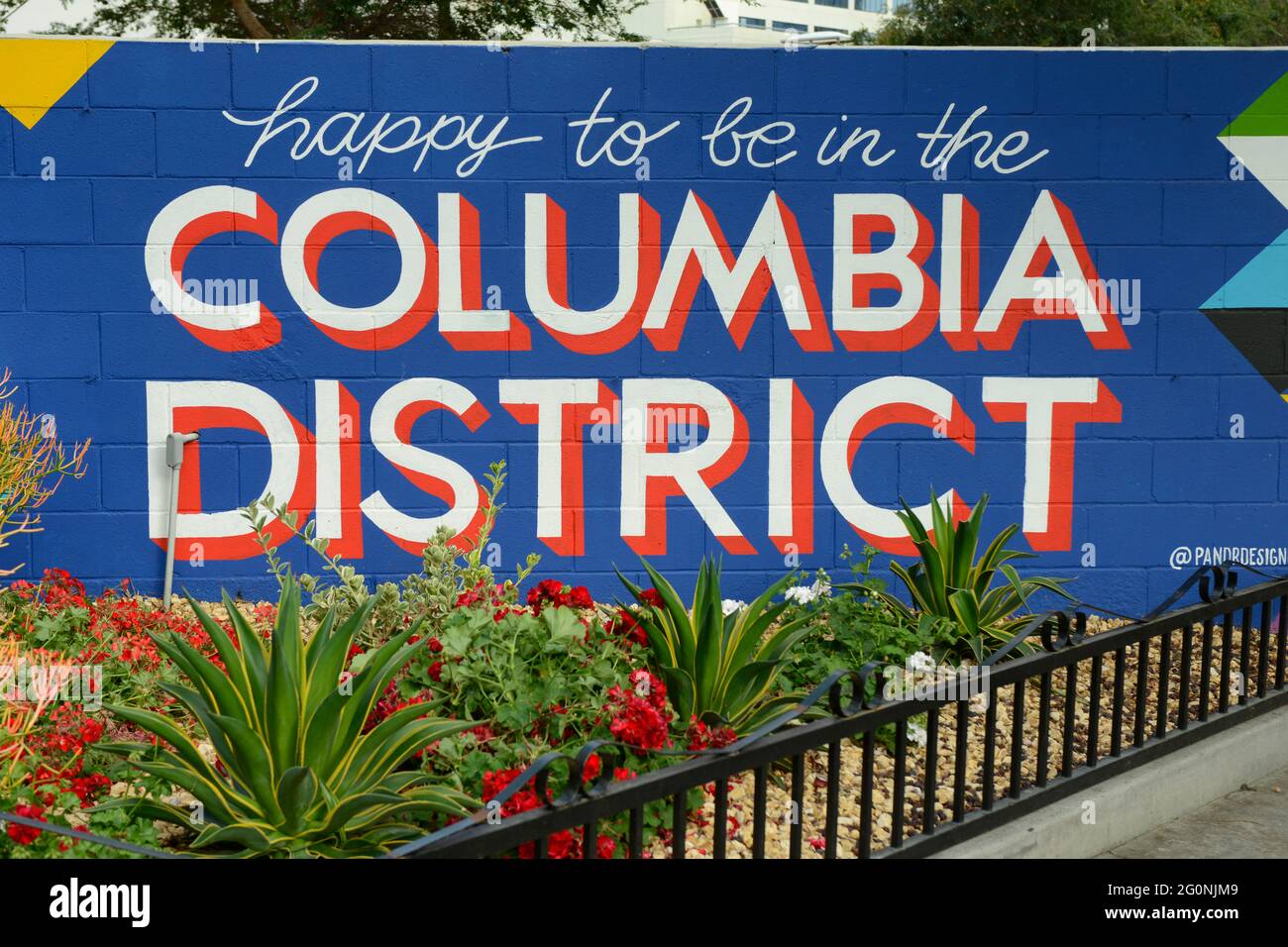 Happy to be in the Columbia District wall painting in downtown San Diego, California Stock Photo