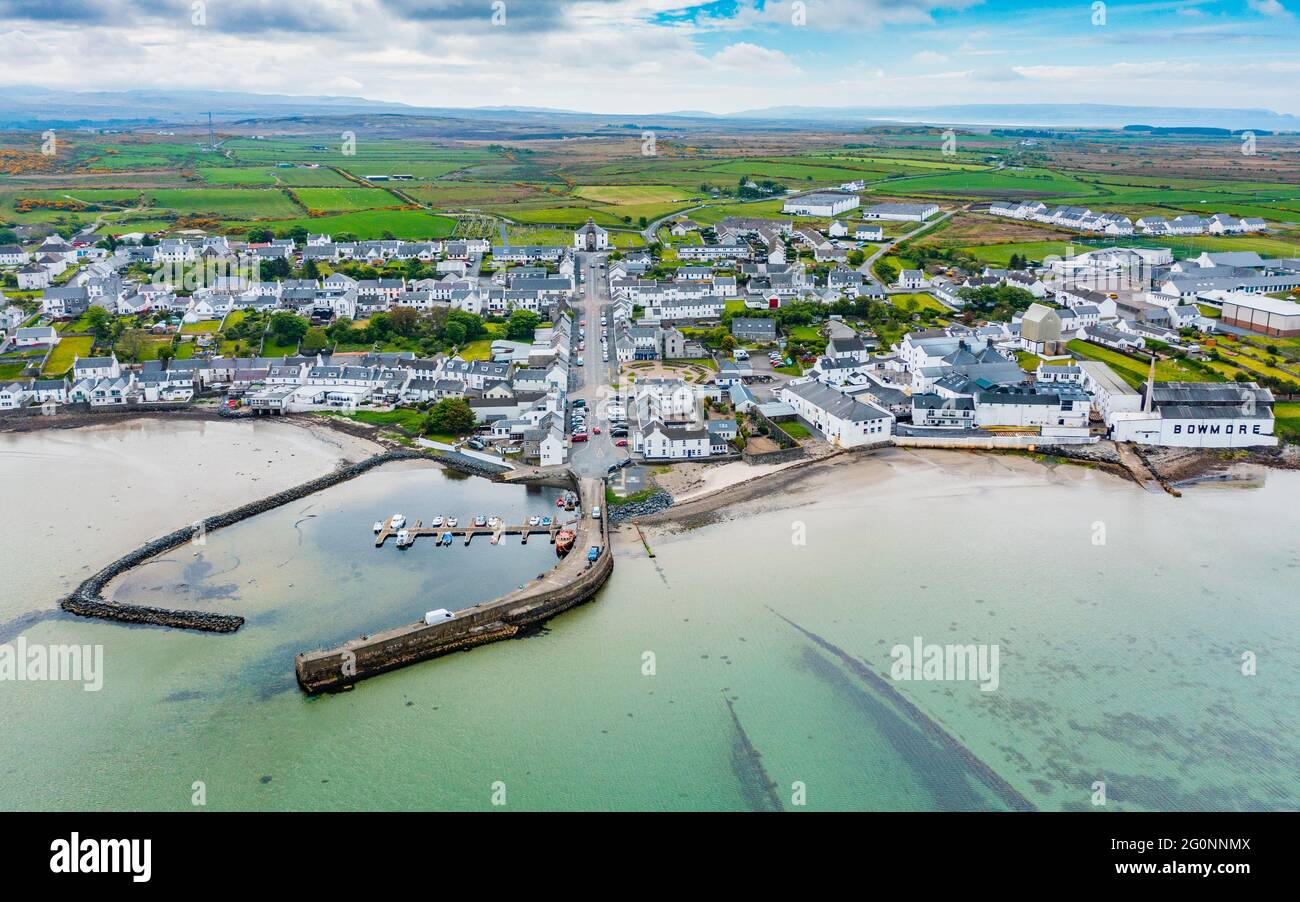 Aerial view of whitewashed houses in Bowmore, Islay , Scotland, UK