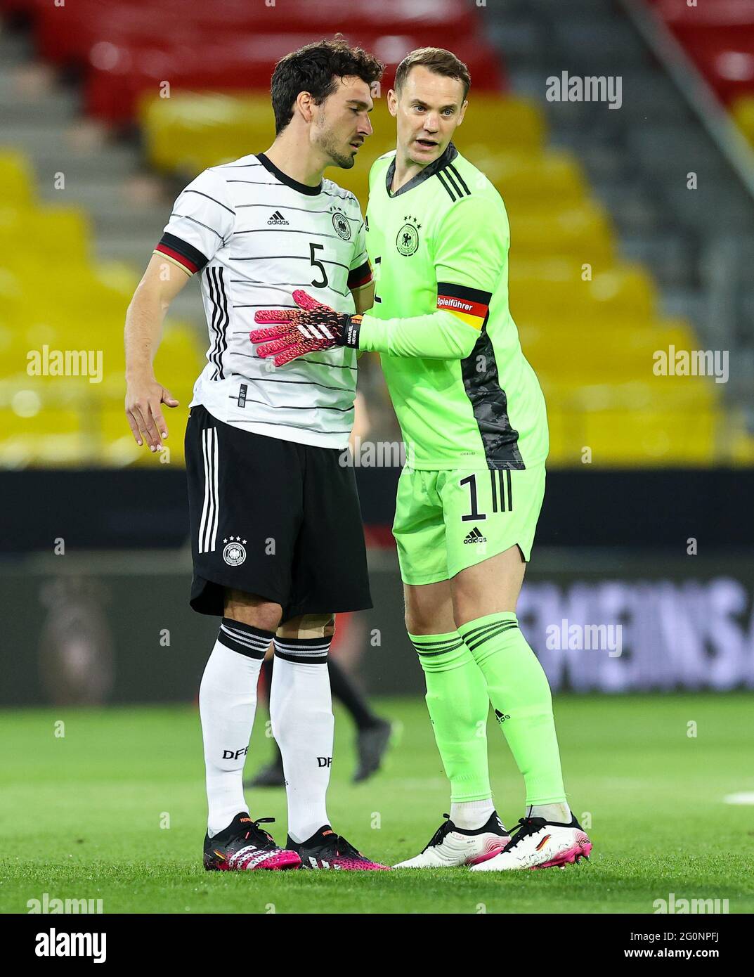 Innsbruck, Austria. 02nd June, 2021. Football: Internationals, Germany -  Denmark at Tivoli Stadium. Mats Hummels (l) and goalkeeper Manuel Neuer of  Germany stand together before the match. Credit: Christian  Charisius/dpa/Alamy Live News